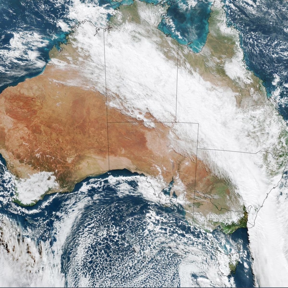 FLOOD CHAOS Four States Bracing for Deluge - Second Image
