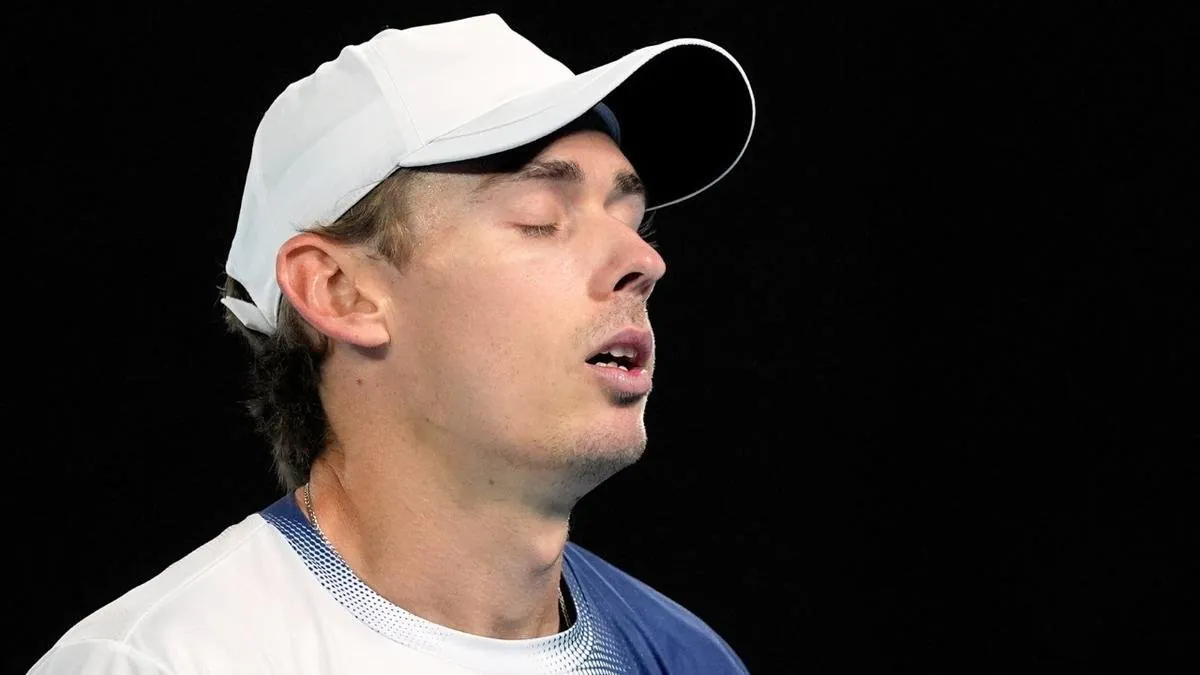 De Minaur's French Open Dreams Shattered in Crushing Loss - Second Image