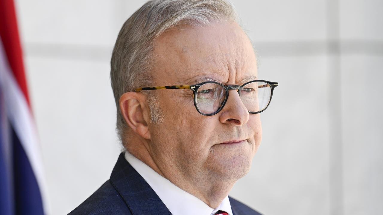 Albanese Slams into Femicide Fiasco Amid Public Fury - Second Image