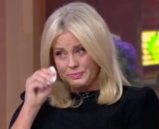 TV Legend Mourns Loss of 'Pure Magic' Grandma at 100 - Second Image