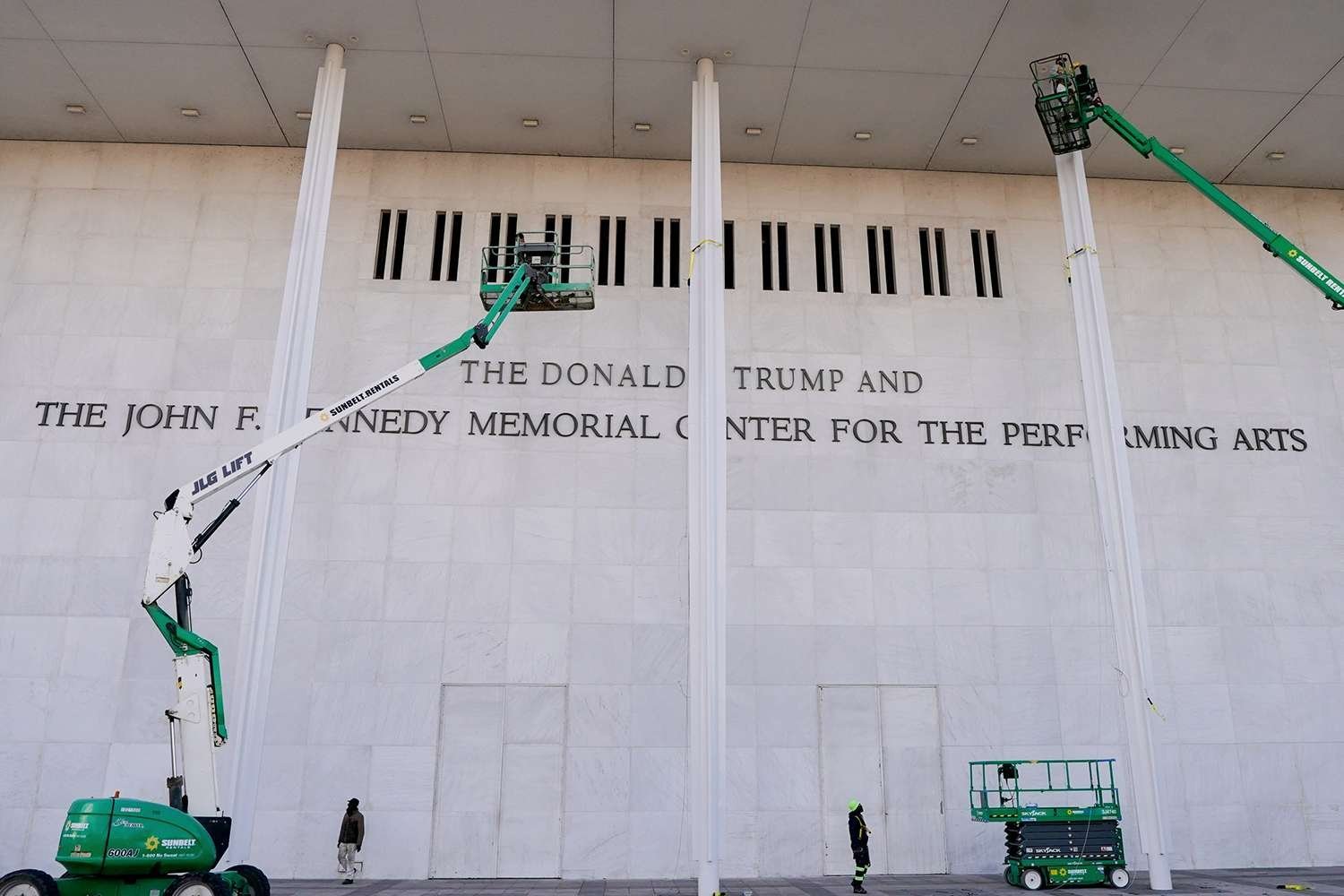 Trump Slammed Judge Orders Name Removal from Kennedy Center - Second Image