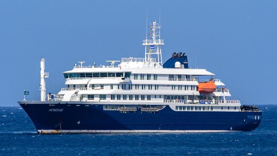 Deadly Hantavirus Outbreak on Luxury Cruise Ship Kills Three - Second Image