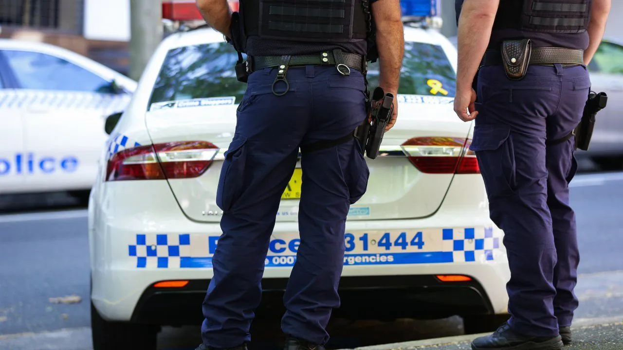 Bondi Bloodshed Young Man Stabbed on Busy Restaurant Strip - Second Image