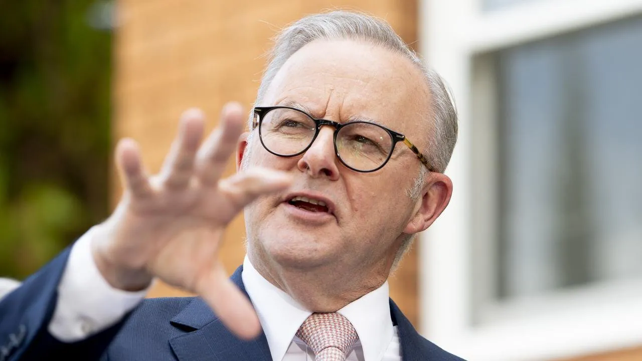 Taylor Betrays Tradition in Shock Ploy to Topple Albanese
