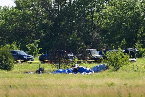 Skydive Plane Explodes in Fiery Missouri Crash, Kills 12 - Second Image