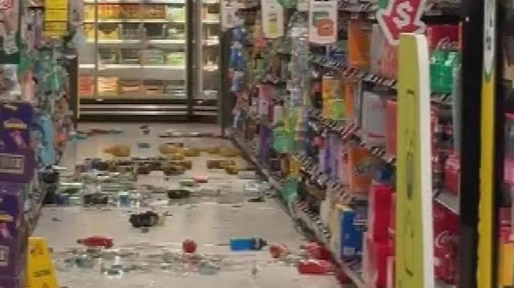 Teenagers Wreak Havoc at Perth Woolworths in Knife Chaos - Second Image