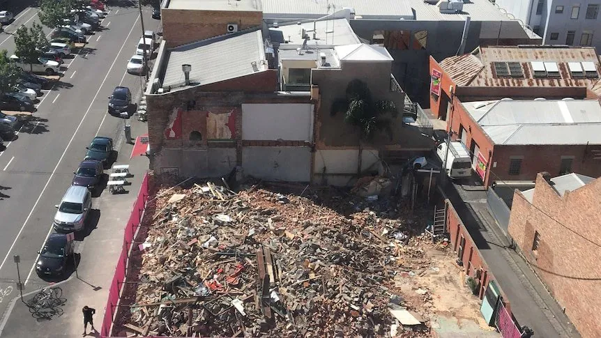 1857 Aussie Pub Reborn