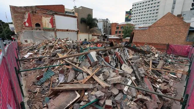Corkman Irish Pub Reborn Critics Slam "Empty Shell" - Second Image
