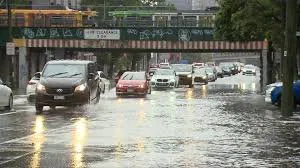 Melbourne Paralysed Wild Winter Storm Brings Flash Flooding, 80km/h Gusts - Second Image