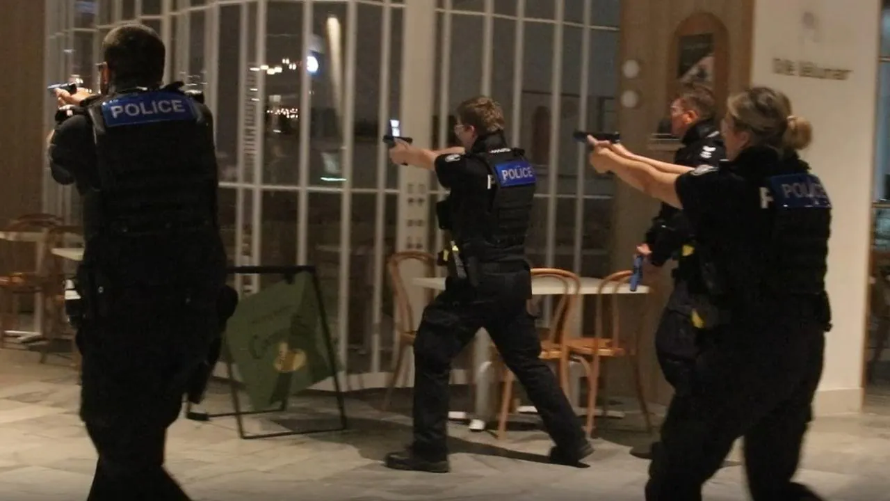 Terror Threat Looms Queensland Police Prep in Shopping Malls, Stadium - Second Image