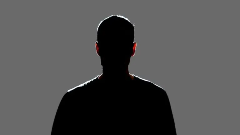 Queensland Big Shot Embroiled in Sordid Extortion Plot