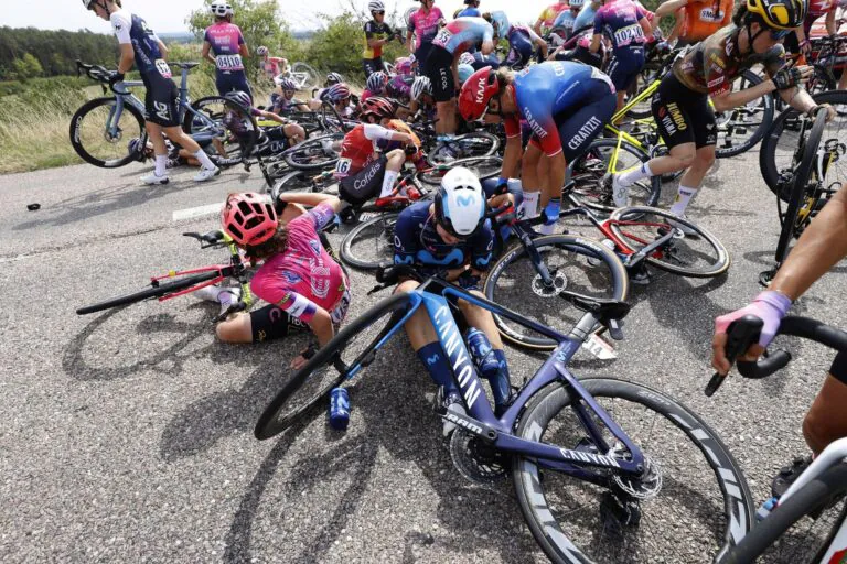 Cyclist Breaks His Jaw In Crash