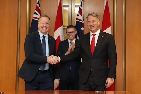 Australia Lands Record $2.5 Billion Defence Deal with Canada