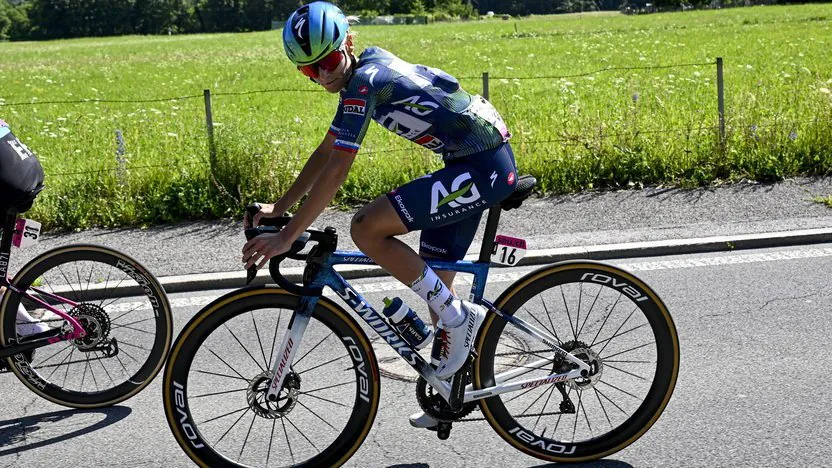 Horror Crash Rocks Tour de Suisse as Slovenian Cyclist Breaks Jaw - Second Image