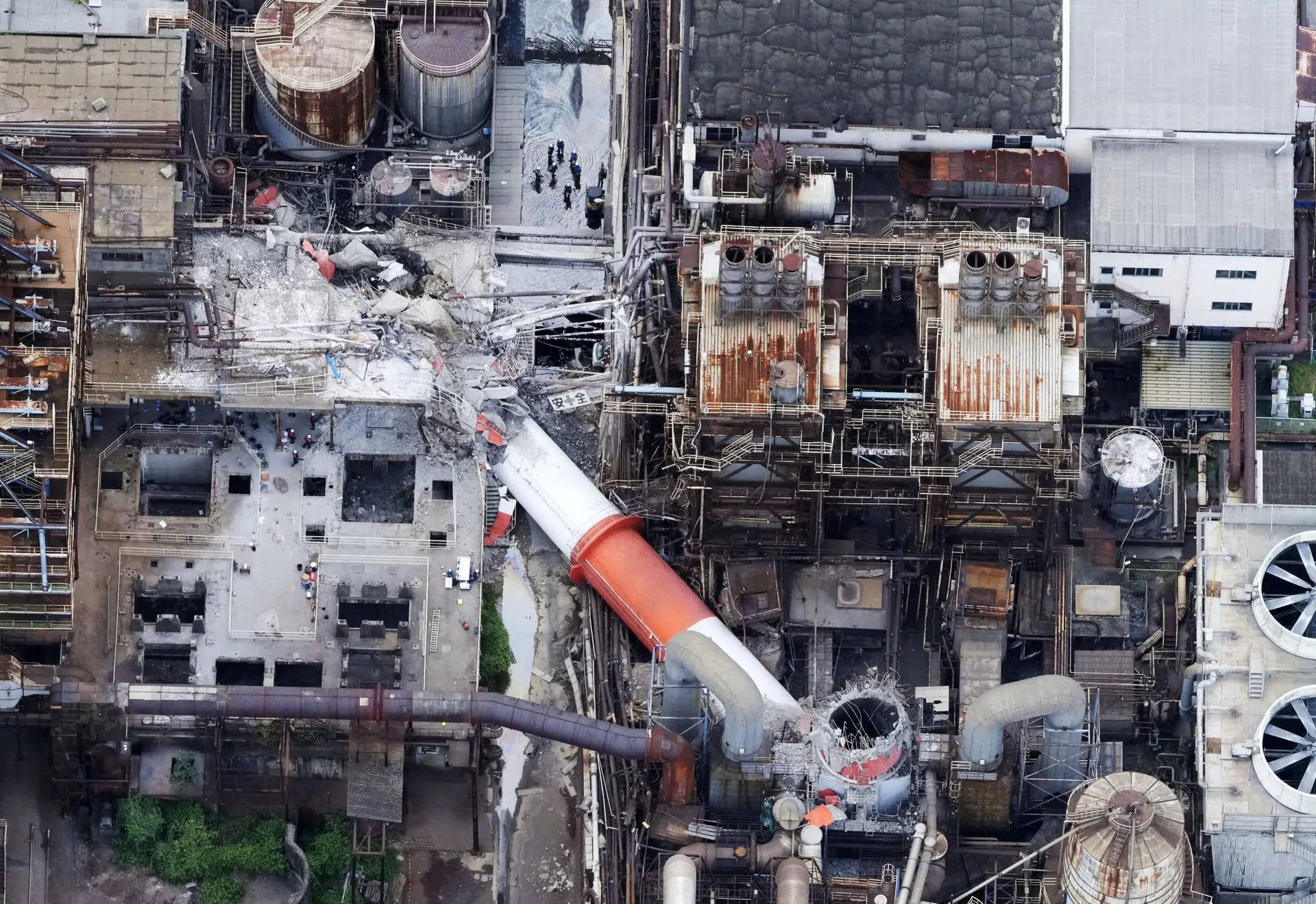 Japan Earthquake Kills 30, Wreaks Havoc on Aussie Car Industry - Second Image