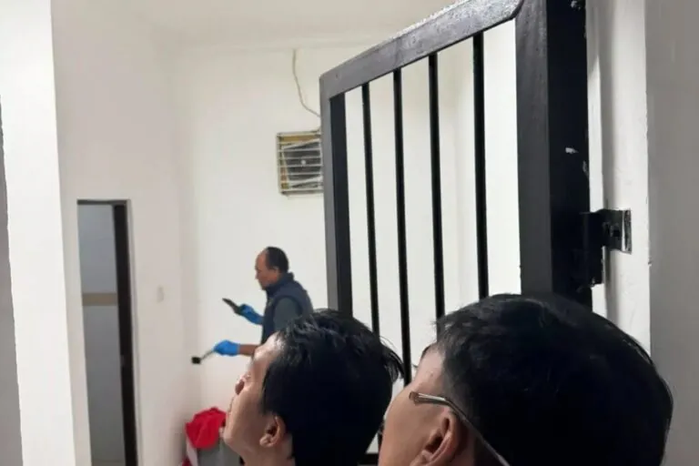 Aussie Tourist Dies in Bali Immigration