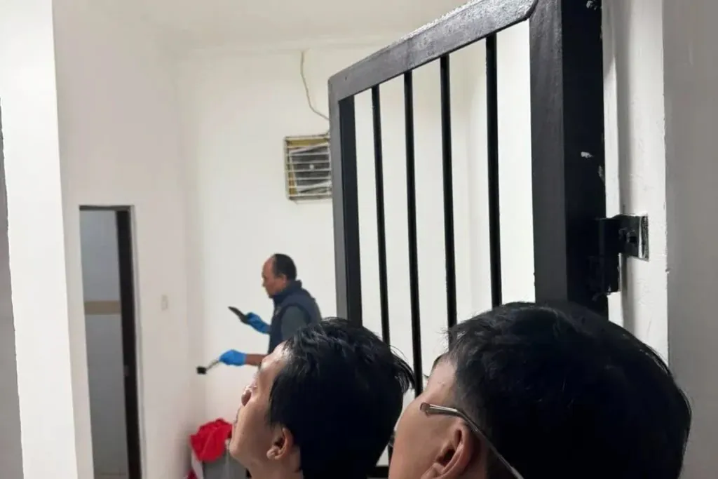 Aussie Tourist Dies in Bali Immigration