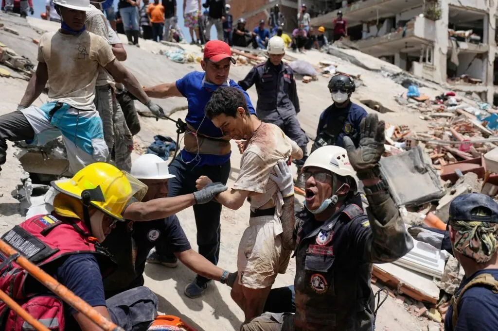 Venezuela Earthquake Horror Death Toll Soars to 2000