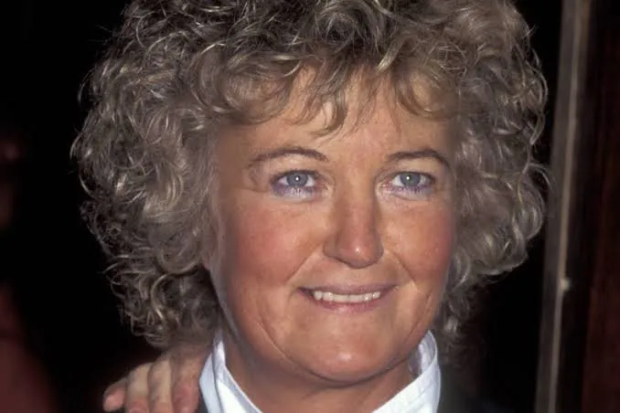 Beloved Pigeon Lady Brenda Fricker Dies at 81 - Second Image