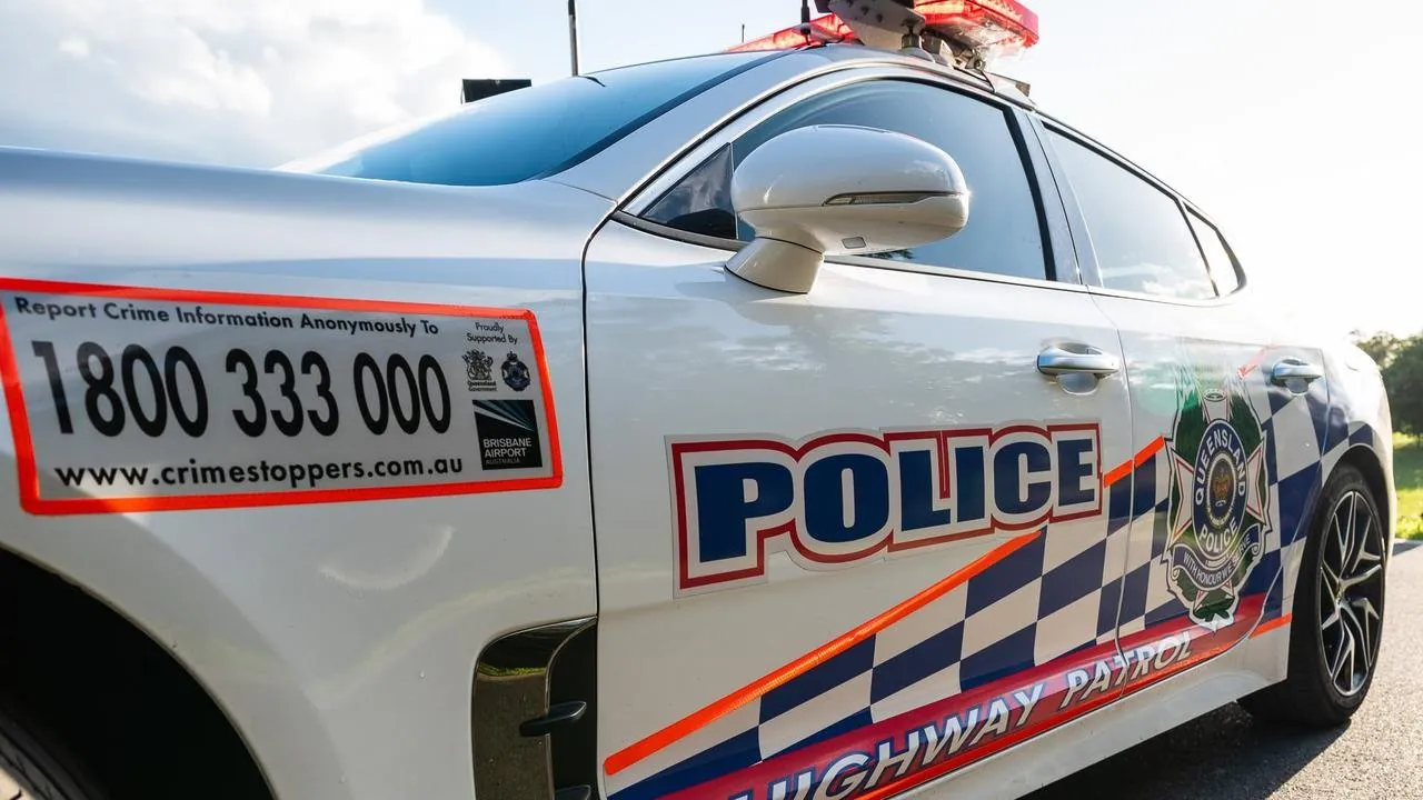 Car Smashes into QLD Home in Destructive Nighttime Crash - Second Image