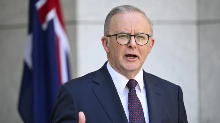Albanese Axes New Darwin Hospital