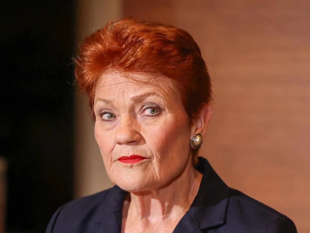 Hanson's Luxury Italian Getaway Funded by Rinehart - Second Image