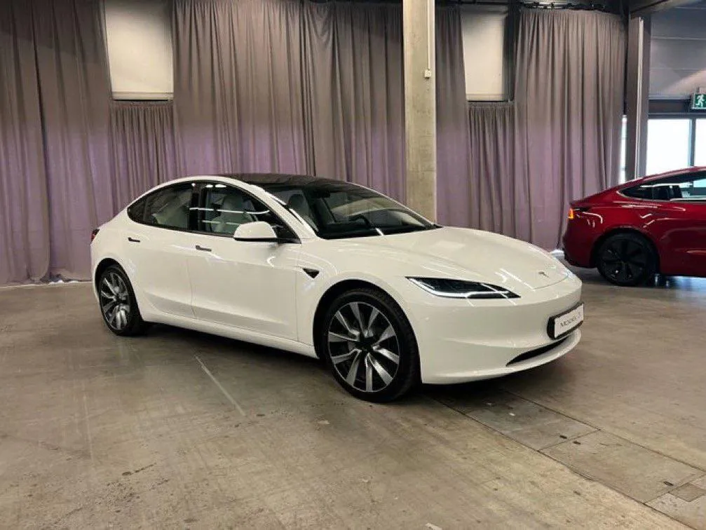 Tesla's $570m Profit Nightmare as EV Sales Soar in Australia - Second Image