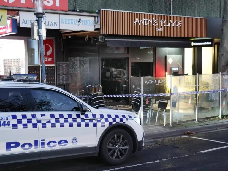 Melbourne Cafe Torched in Suspected Gang War