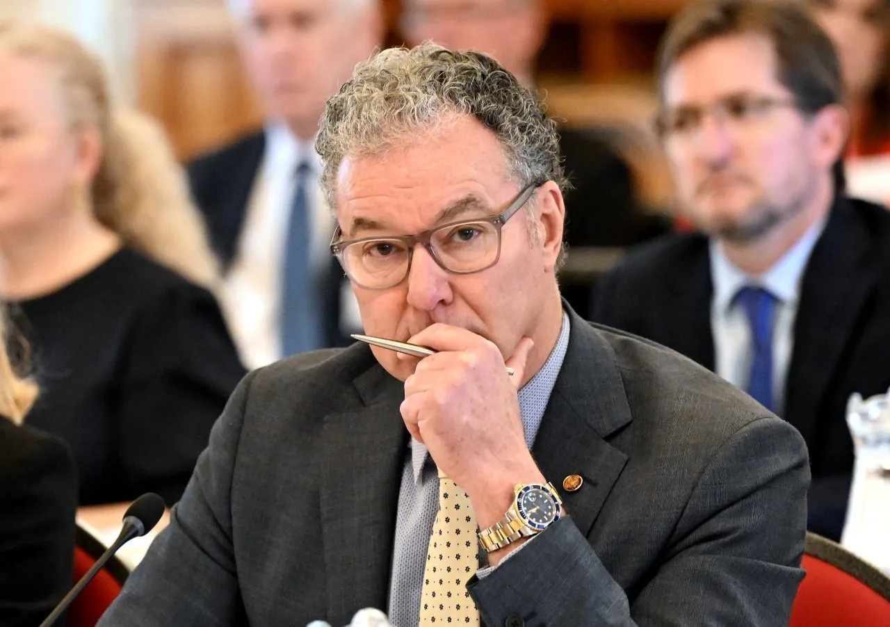 Langbroek's 'Jobs-for-Mates' Appointments Spark Fury in Queensland Arts Scene - Second Image