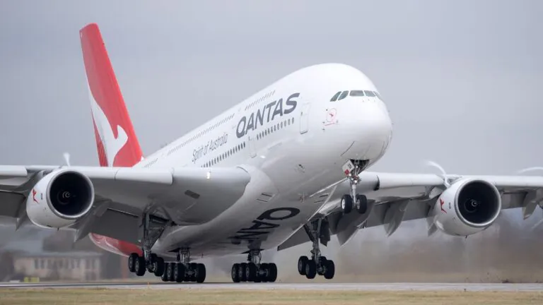 Qantas Passengers Stranded in Johannesburg for 50 Horrific Hours