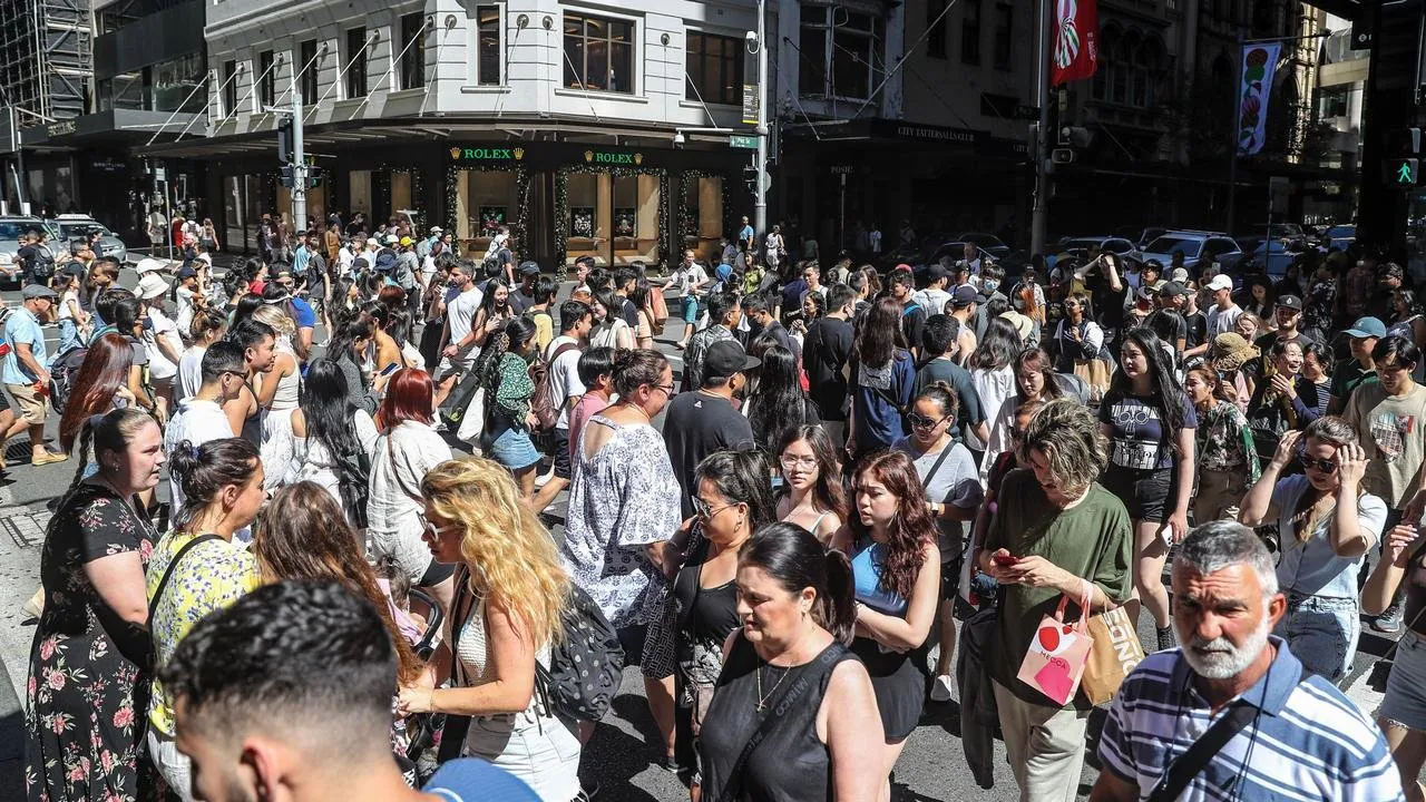 Melbourne Overwhelmed Nine in Ten New Residents Born Overseas - Second Image