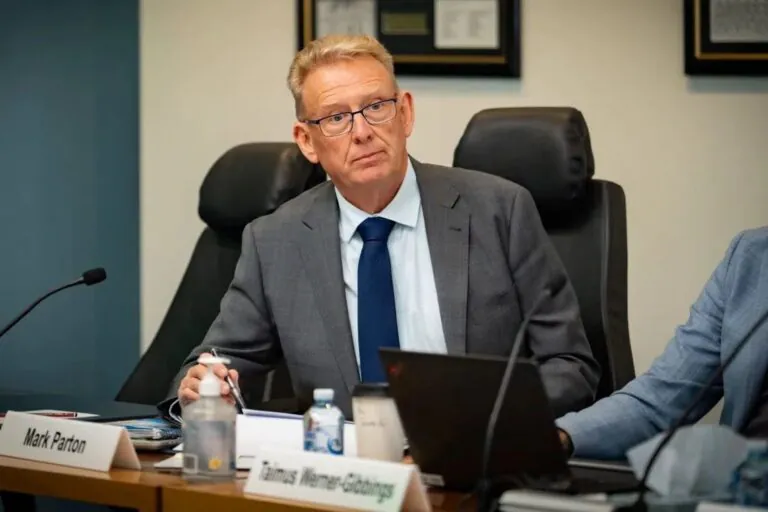 Liberals Leader’s Sleazy Text Message Scandal