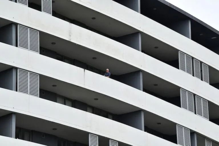 Sydney Developer Collapse Leaves Thousands in Limbo