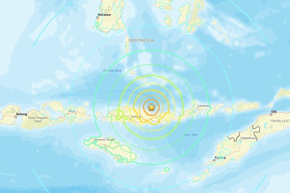Indonesia Rocked by Deadly 7.7-Magnitude Earthquake - Second Image