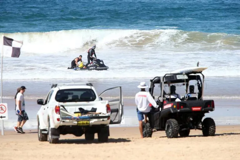 Tragedy Strikes Wollongong Coast as Body of Missing Swimmer Found