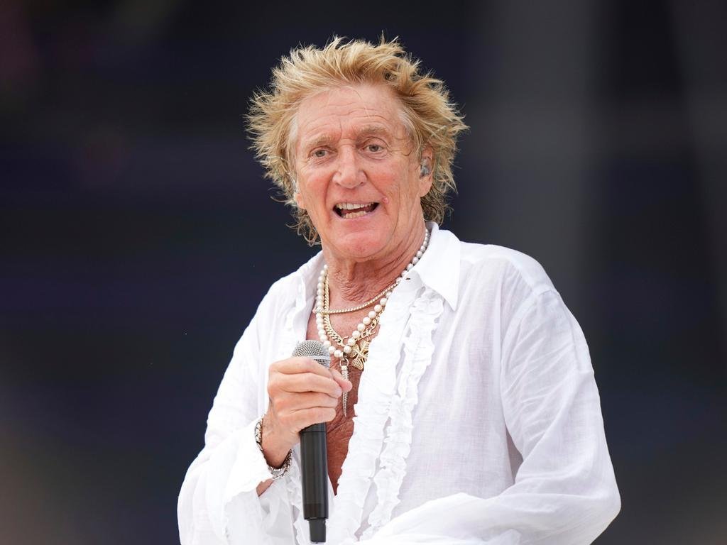 Rock Legend Rod Stewart Announces Final Tour