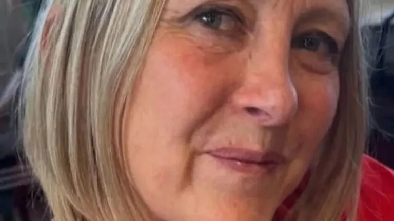 Hero Woman Dies While Saving Kangaroo On Aussie Highway