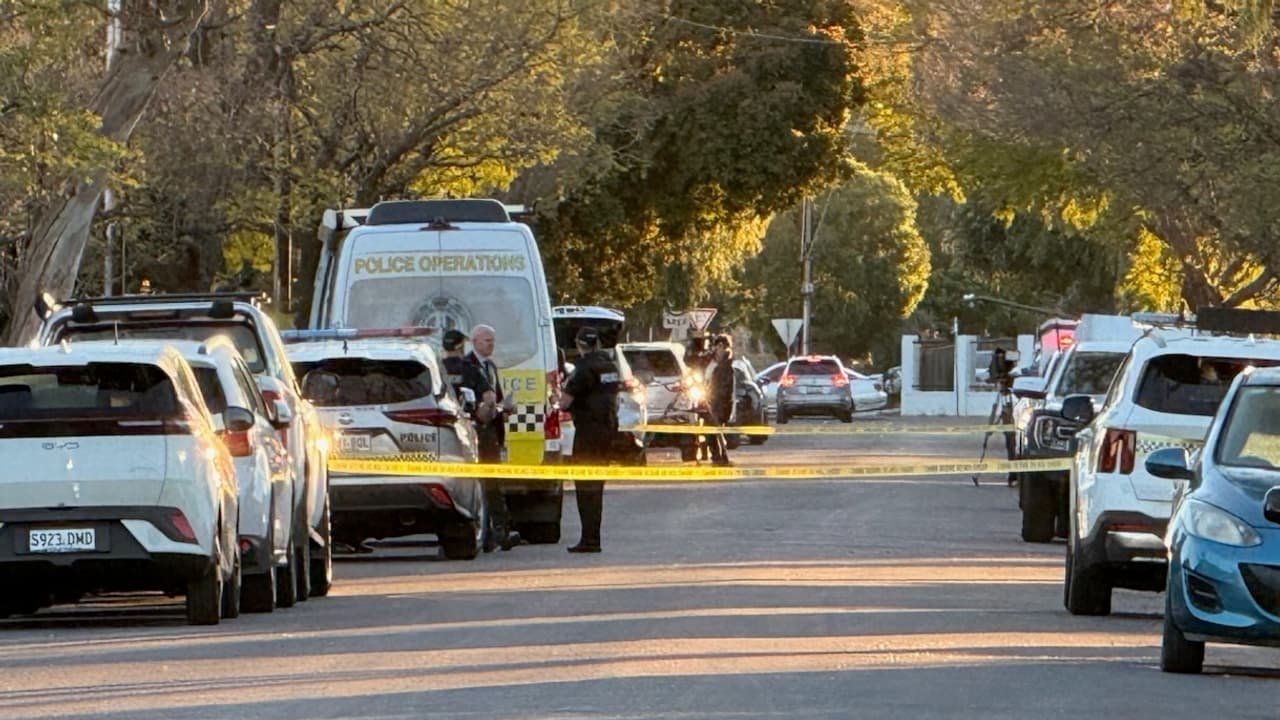 Adelaide Police Shoot Dead Woman Allegedly Carrying Axe - Second Image