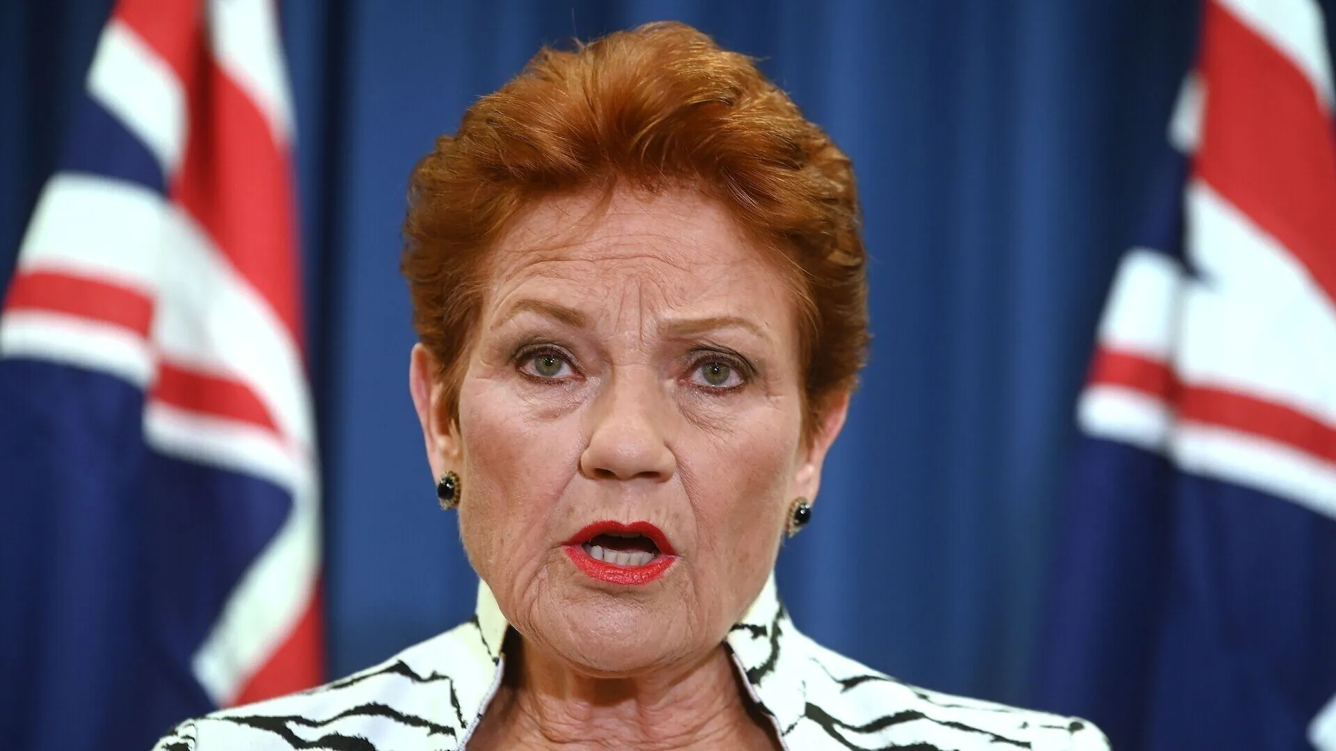 Australia Faces $300 Billion Debt Crisis Amid Migration Slashing Plan - Second Image
