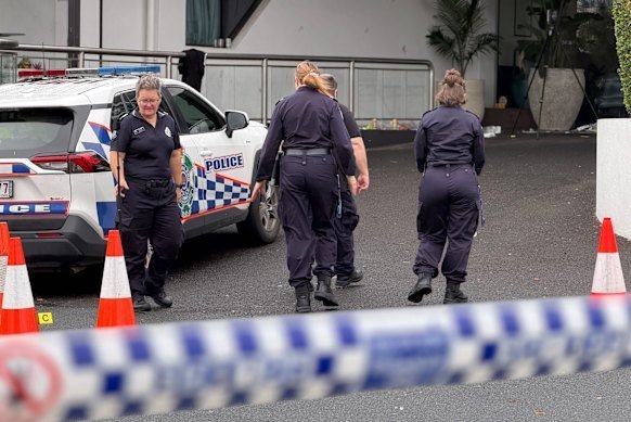 Masked Gunmen Spray Kids' Boxing Night And Vanish In Twenty Minutes - Second Image