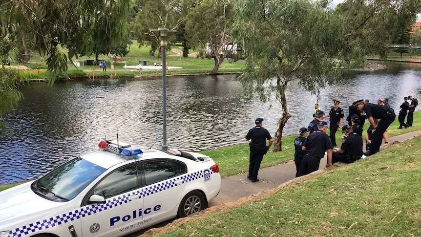 Fugitive Leaps Into River Torrens Amid Desperate Police Chase - Second Image