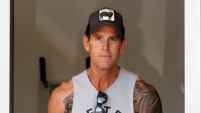 Ben Roberts-Smith Clothing Label Draws 17,500 Orders