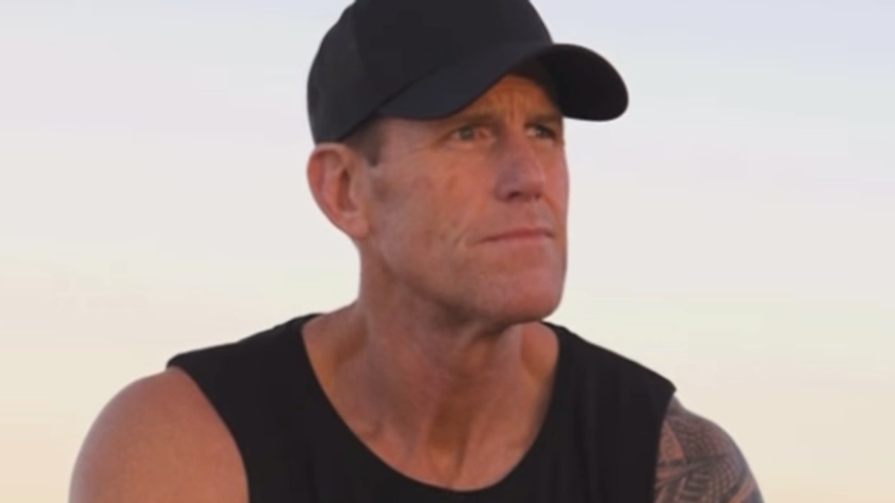 Accused War Criminal Cashes In Selling Shirts Of His Own Arrest - Second Image
